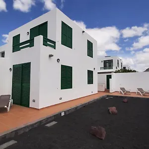 Omae Papagayo Playa Blanca (Lanzarote)